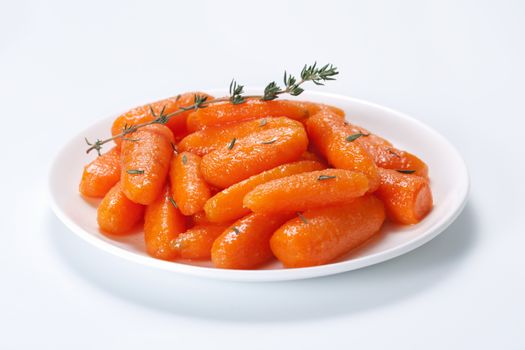 Honey glazed baby carrots with thyme