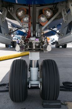 Front landing gear of wide-body airplane