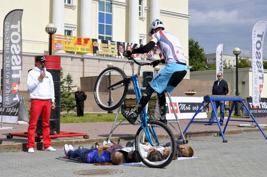 Mikhail Sukhanov � the champion of Russia on a cycle trial, acts in Tyumen on a holiday the City Day 26.07.2014�