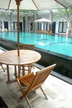 swimming pool that commonly found in hotel area