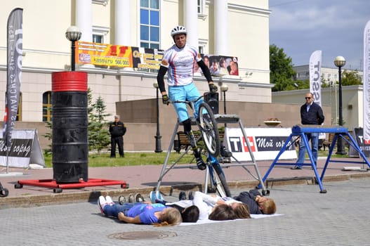 Mikhail Sukhanov performance, champions of Russia on a cycle trial. City Day of Tyumen on July 26, 2014