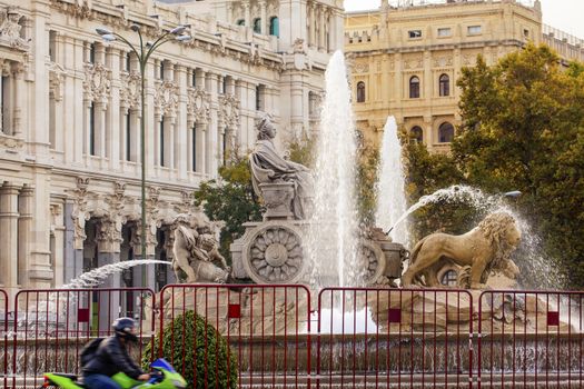Cybele, Greek Roman Goddess, Chariot Lions Statue Fountain Plaza de Cibeles Fuento de Cybelest Plaza de Cibeles Madrid Spain.  Cybele Statue designed in late 1700s by Ventura Rodriguez as part of Carolos III's scheme to beautify Madrid, Spain.  Symbol of Madrid