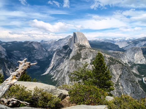 Yosemite National Park and Half Dome (California, USA)