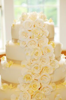 Wedding cake closeup flower details