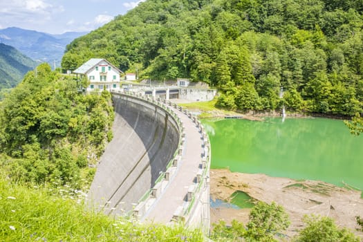 Picture of an Italian dam, taken in summer, daylight