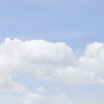 Clouds and sky On a clear sunny sky.