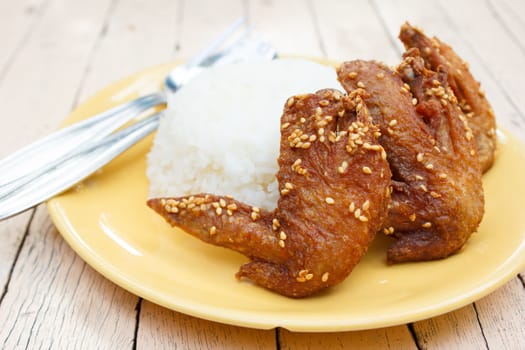 Fried chicken wings sesame with rice
