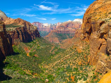 Main Valley of Zion National Park, view from Angels Landing (uta