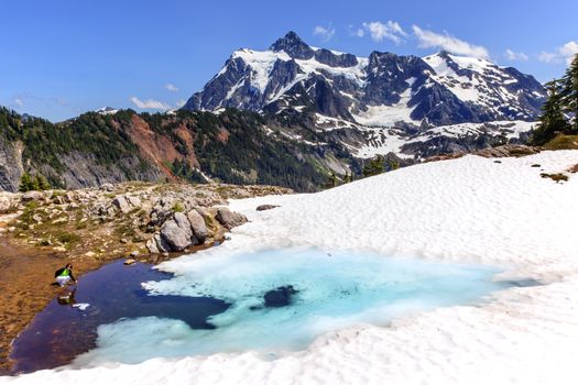 Mount Shuksan Blue Pool Woman Green Shirt Summer Artist Point Mount Baker Highway Snow Mountain Grass Trees