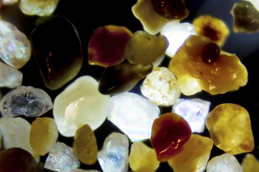 Micro photography of sand grains in polarized light