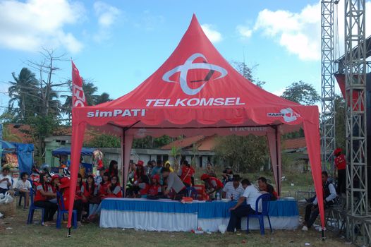 pangandaran, indonesia-july 16, 2011: participant booth at pangandaran international kite festival that held in east coast pangandaran beach, west java-indonesia.