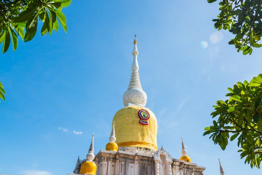 Buddha's relics in Thailand, Name is phra tard na dun