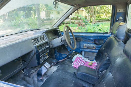 Abandoned pick up truck have some rust and dust