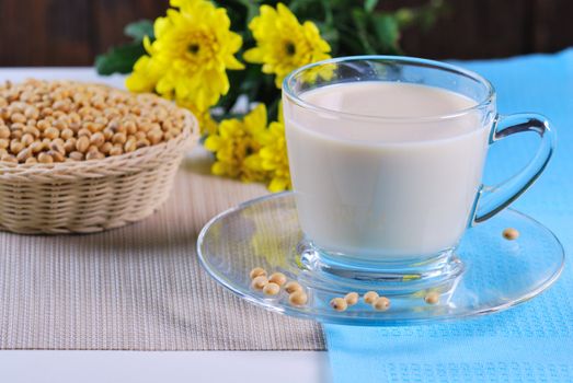 soy milk with soy beans