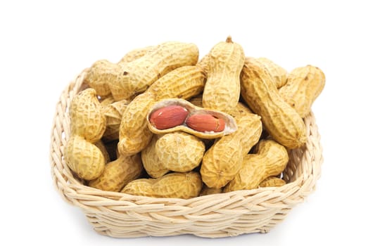 Dried peanuts