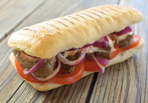 Beef steak sandwich with tomatoes 