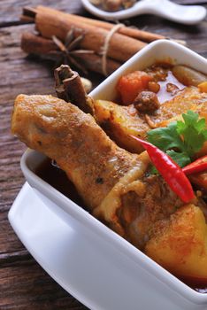 Spicy curry chicken