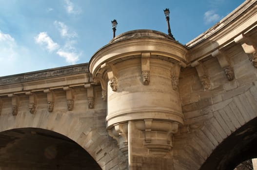 new bridge in Paris