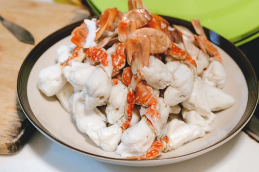 Steamed crab legs  on  dish , seafood dishes