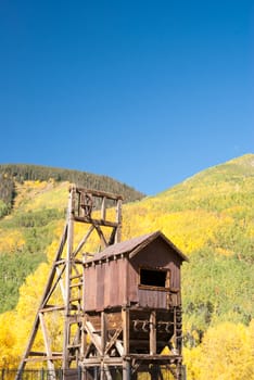 Old mining structure still stands in Colorado