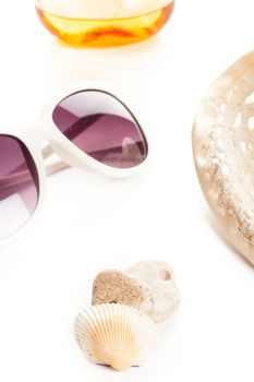 woman summer accessories, violet sun glass and hat