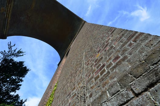 Viaduct arch at angle