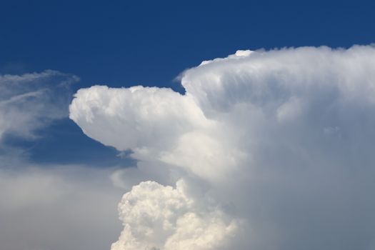 Image of the rising storm clouds
