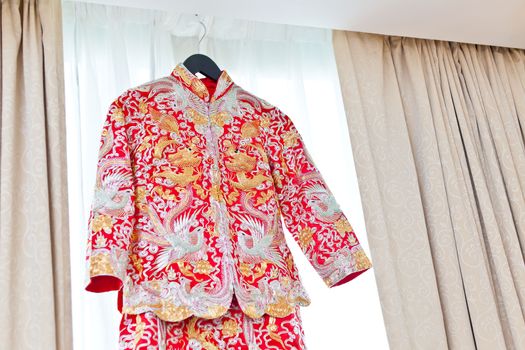 Chinese wedding clothes