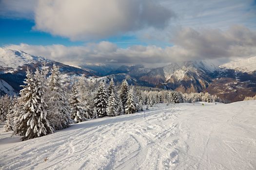 Skiing slope in the French Alpes