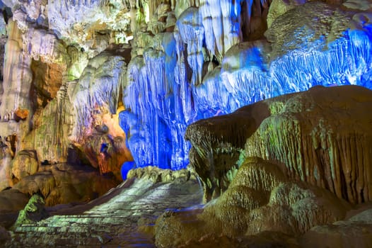 Dong Thien Cung Cave in Ha Long Bay, Vietnam.