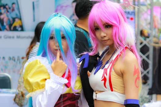 Bangkok - Aug 31: An unidentified Japanese anime cosplay Shiro and Jibril pose  on August 31, 2014 at Central World, Bangkok, Thailand.