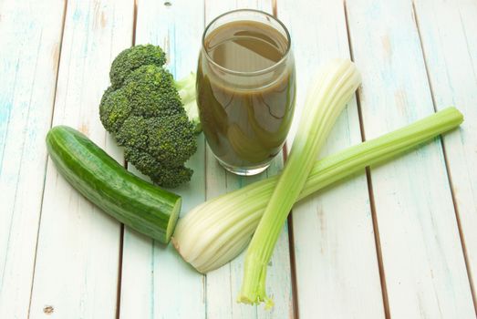 Green smoothie with vegetables 