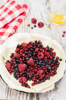 reparation for baking berry pie