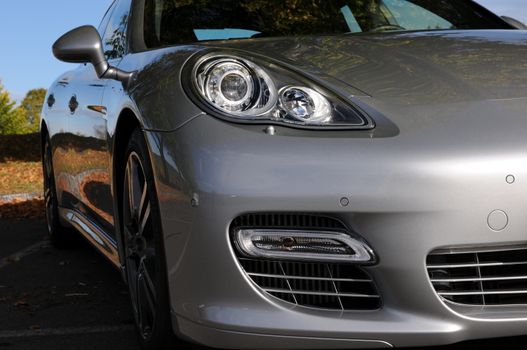 Porsche Panamera GT silver - right front - Turbo Sport Crono - 2010 model - PCCB breakes - PDK