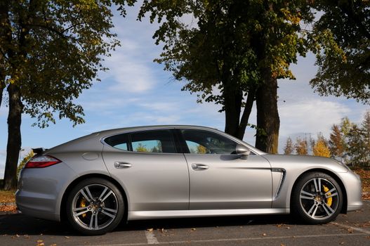 Porsche Panamera GT silver - right - Turbo Sport Crono - 2010 model - PCCB breakes - PDK