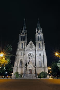 Church of St. Ludmila at night, Vinohrady, Praga.