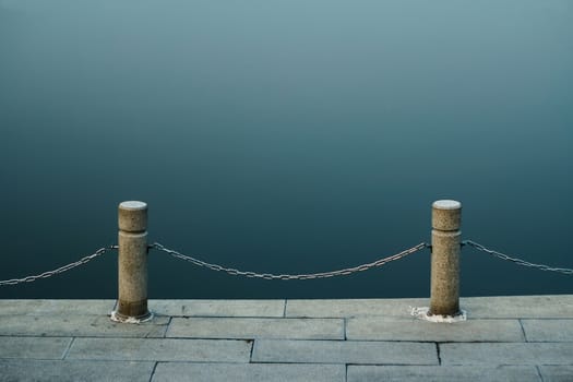 lake and railings in the park