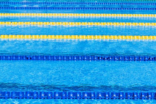 50m Olympic Outdoor Pool Corridor Cables Floating and Calm Water