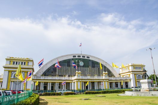 hua lamphong Train Station