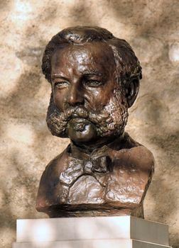 GENEVA, SWITZERLAND, SEP 21 : bronze statue of Henri or Henry Dunant (8 May 1828 � 30 October 1910) who founded the International Committee of the Red Cross, in Geneva, Switzerland, on Sept 21 2013.