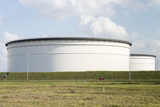 oil storage tanks rotterdam europoort