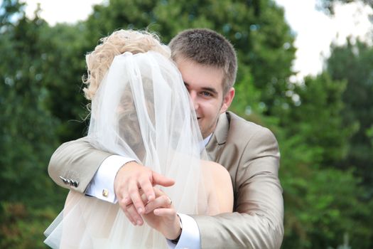 Young married couple in the wedding day