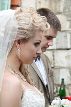 Young married couple in the wedding day