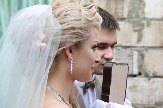 Young married couple in the wedding day