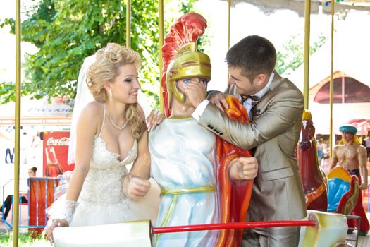 Young married couple in the wedding day