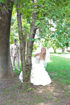 Young married couple in the wedding day