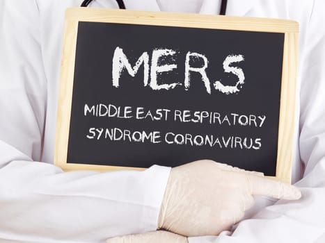 Doctor shows information: MERS