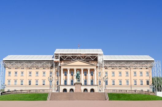 Royal Palace (Det kongelige slott) and Statue of Norwegian King Carl Johan XIV  Oslo, Norway