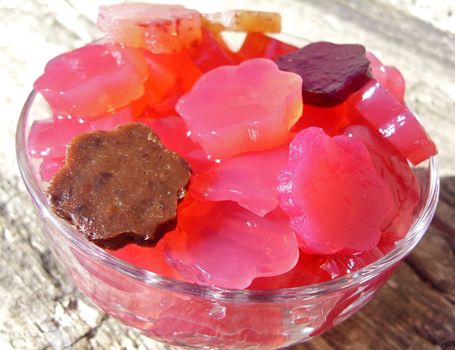 Home made gummies flowers with beetroot and agar agar