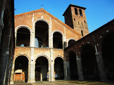 Sacrario dei Caduti - Piazza Sant'Ambrogio, Milano, Italia.